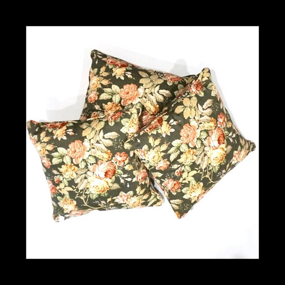 NEW NWT $59 CRATE and BARREL 20" x 20" Green Pink Tan Floral Flower Throw Pillow - Picture 1 of 2